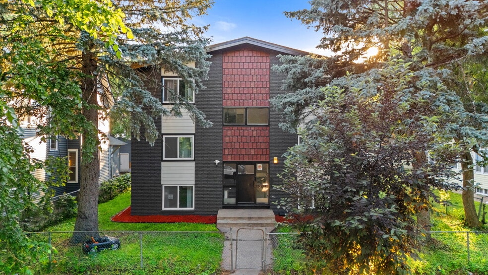 Primary Photo Of 2528 17th Ave S, Minneapolis Apartments For Sale