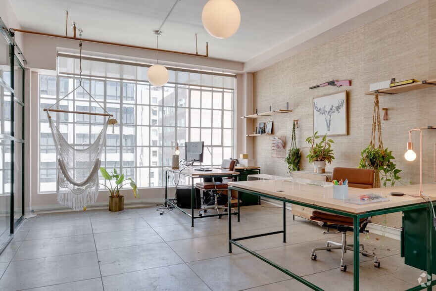 More Photos Of 521-527 W 7th St, Los Angeles Coworking Space