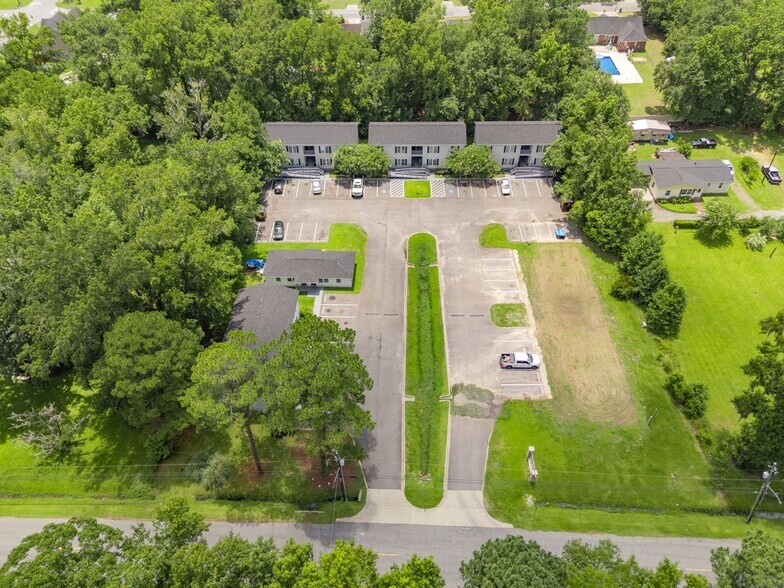 More Photos Of 4509-4511 Old Louisville Rd, Garden City Apartments For Sale