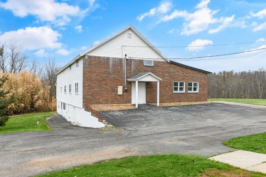 More Photos Of 140 Shartlesville Rd, Bernville Warehouse For Sale