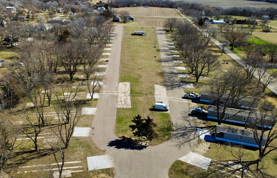 More Photos Of 210 12th St, Clay Center Land For Sale