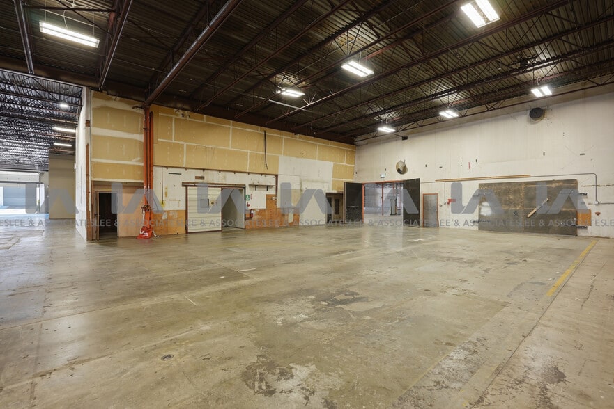 More Photos Of 18788 96th Ave, Surrey Warehouse For Lease