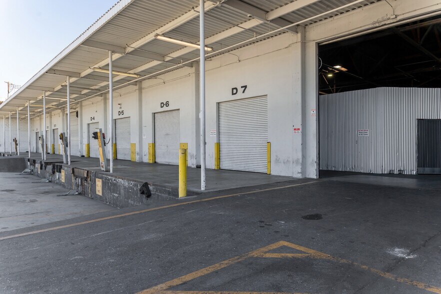 More Photos Of 205 E Alma Ave, San Jose Warehouse For Lease