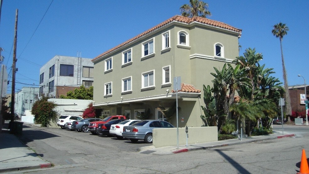 More Photos Of 124 Washington Blvd, Marina Del Rey Office Residential For Sale