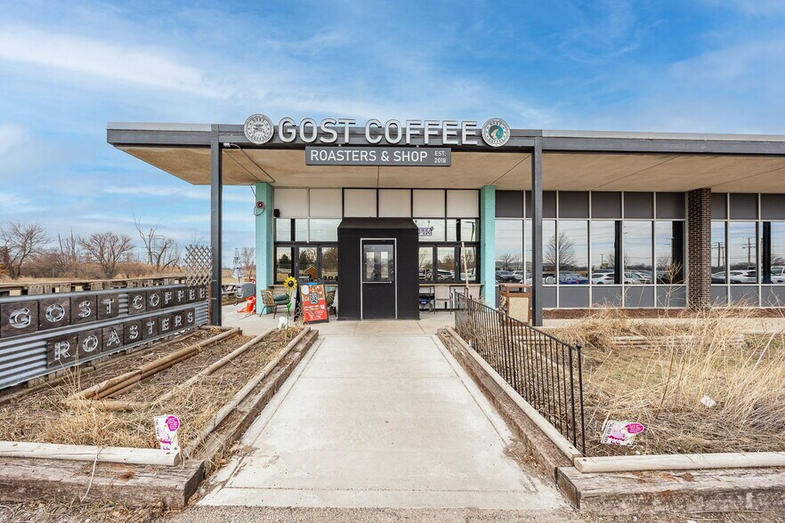 More Photos Of 1333 S Schoolhouse Rd, New Lenox Warehouse For Lease