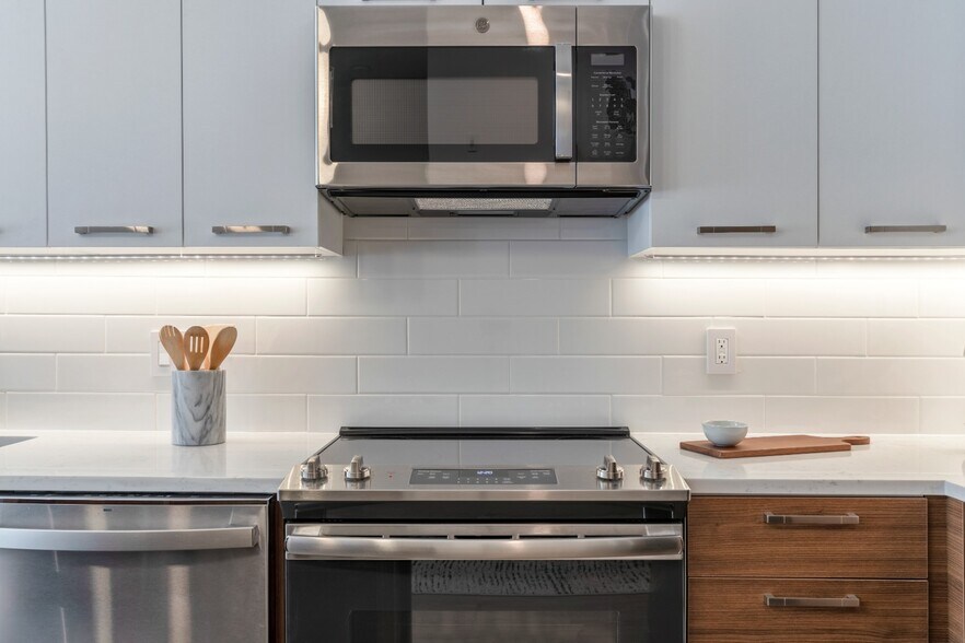 More Photos Of 625 Monroe St NE, Washington Apartments For Lease