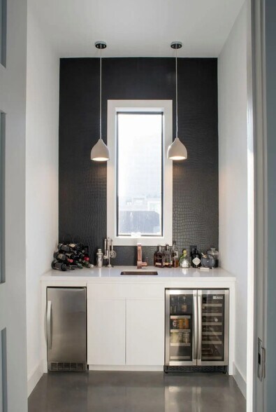 More Photos Of 200 Laurel St, Baton Rouge Office Residential For Sale