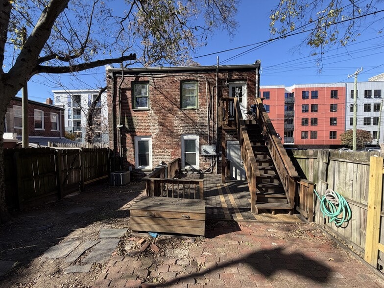 More Photos Of 7 N 21st St, Richmond Multifamily For Sale