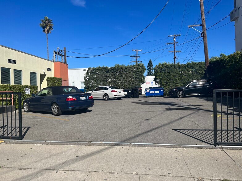 More Photos Of 9736 Venice Blvd, Culver City Healthcare For Lease