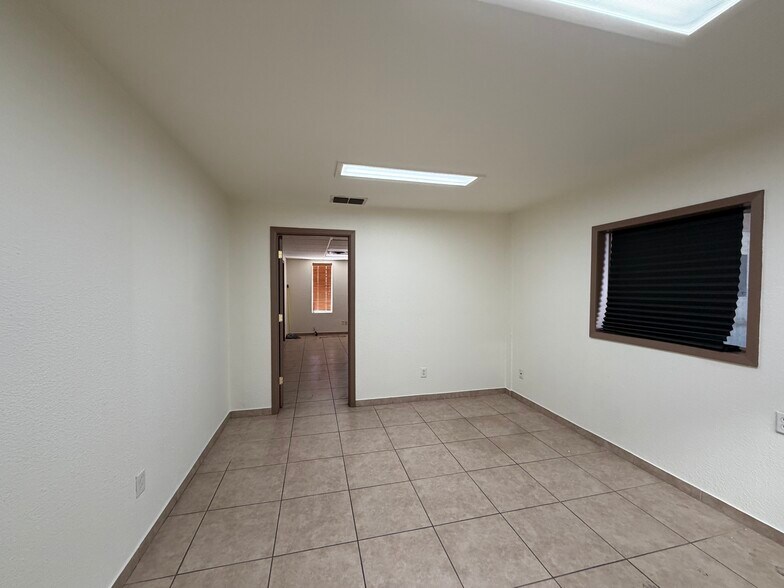 More Photos Of 3762 Kermit Hwy, Odessa Warehouse For Lease
