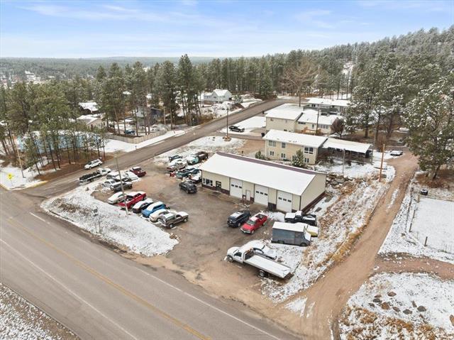 More Photos Of 401 N 5th St, Custer Industrial For Sale