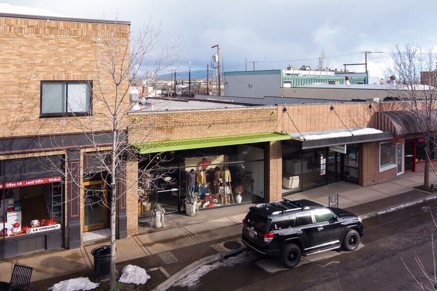 More Photos Of 436 SW 6th St, Redmond Storefront Retail Office For Lease