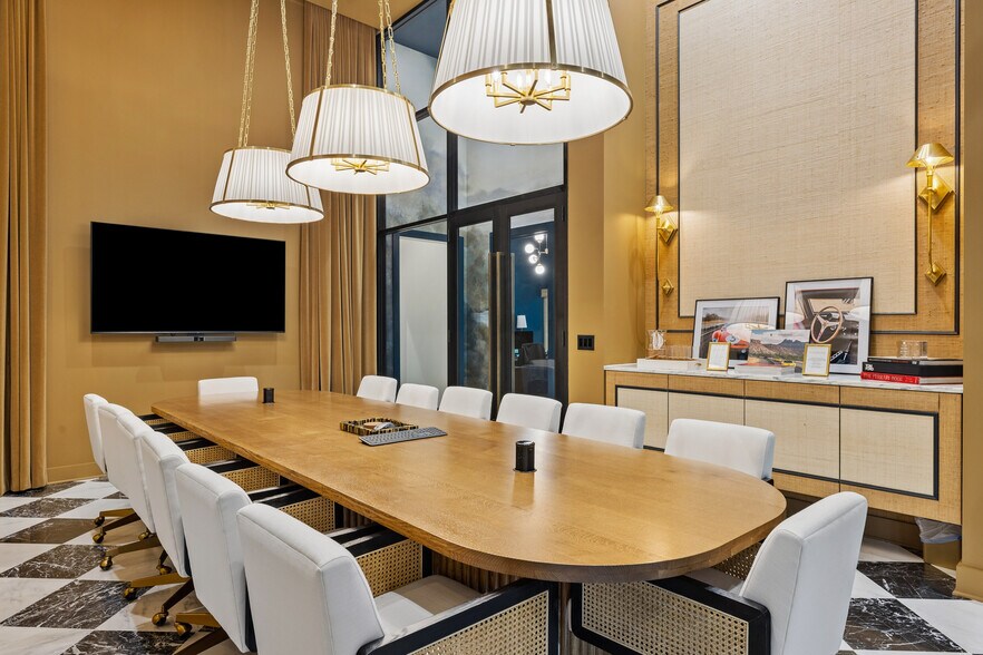 More Photos Of 3095 Soperton Dr, Bluffton Light Distribution For Sale