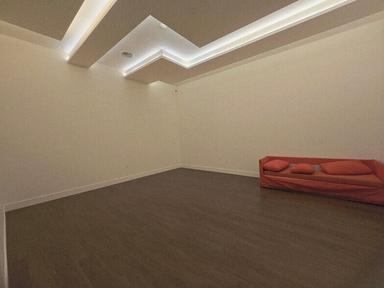 More Photos Of 4731 Garden City Rd, Richmond Storefront For Lease