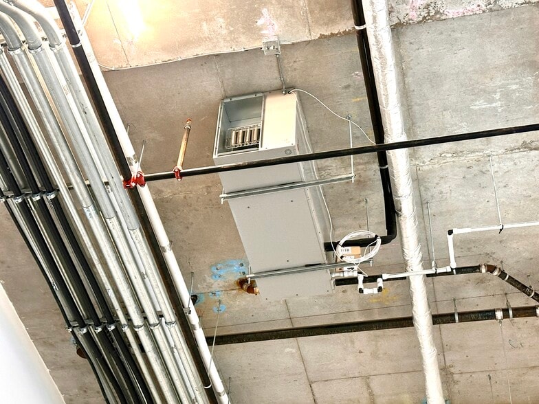 More Photos Of 813-823 Carnarvon St, New Westminster Apartments For Lease