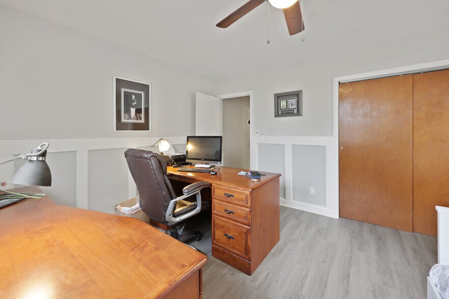 More Photos Of 3904 E Joppa Rd, Nottingham Flex For Sale