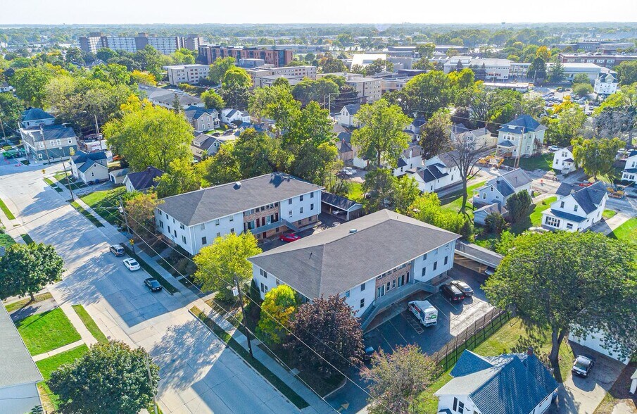 More Photos Of 825-835 Wisconsin St, Oshkosh Apartments For Sale