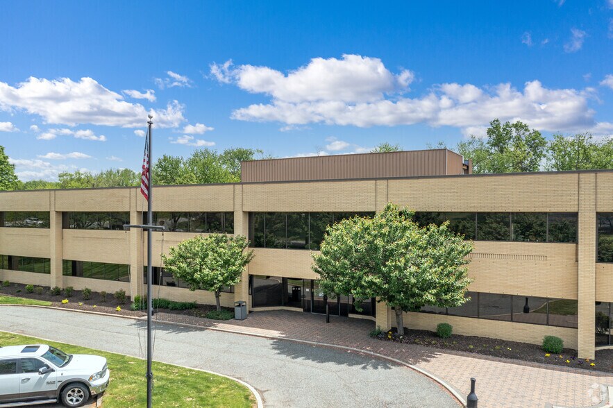 More Photos Of 700 Turner Way, Aston Medical For Lease