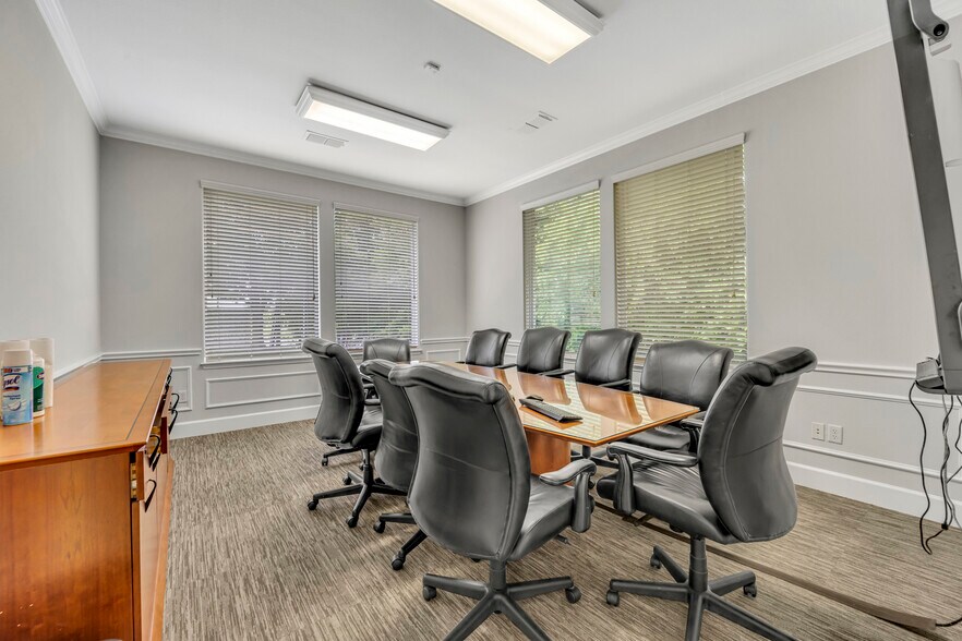 More Photos Of 840 E I-20 Hwy, Arlington Medical For Sale
