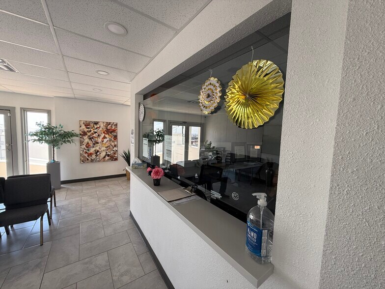 More Photos Of 500 E Schuster Ave, El Paso Unknown For Lease
