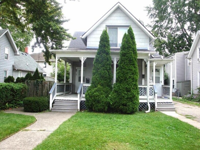 Primary Photo Of 67 Miller St, Mount Clemens Specialty For Sale