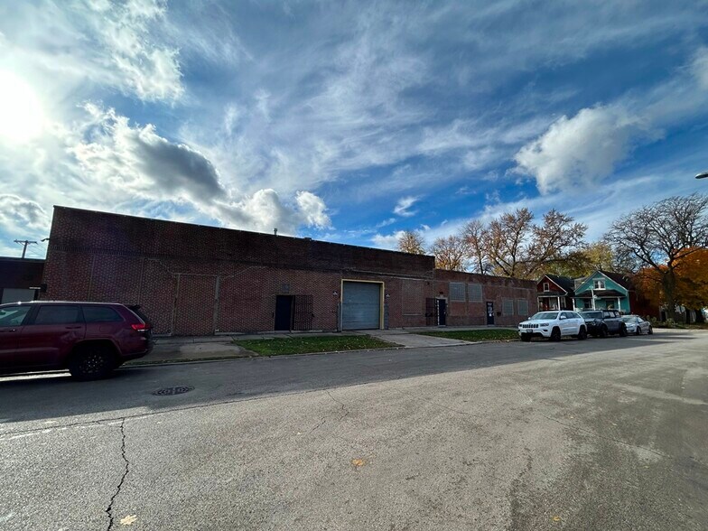 More Photos Of 548 N Sacramento Blvd, Chicago Industrial For Sale