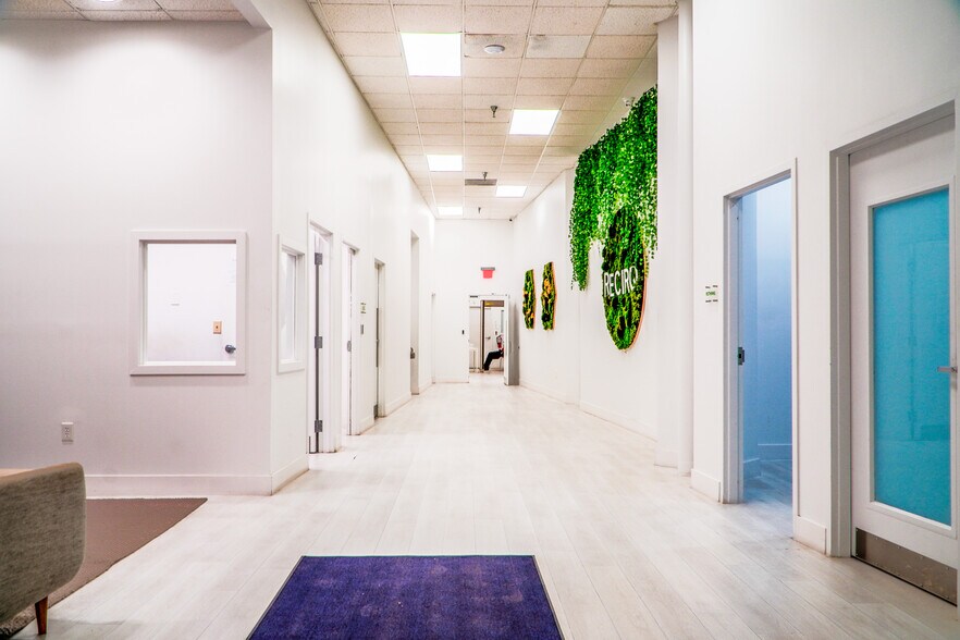 More Photos Of 601 W 20th St, Hialeah Warehouse For Sale