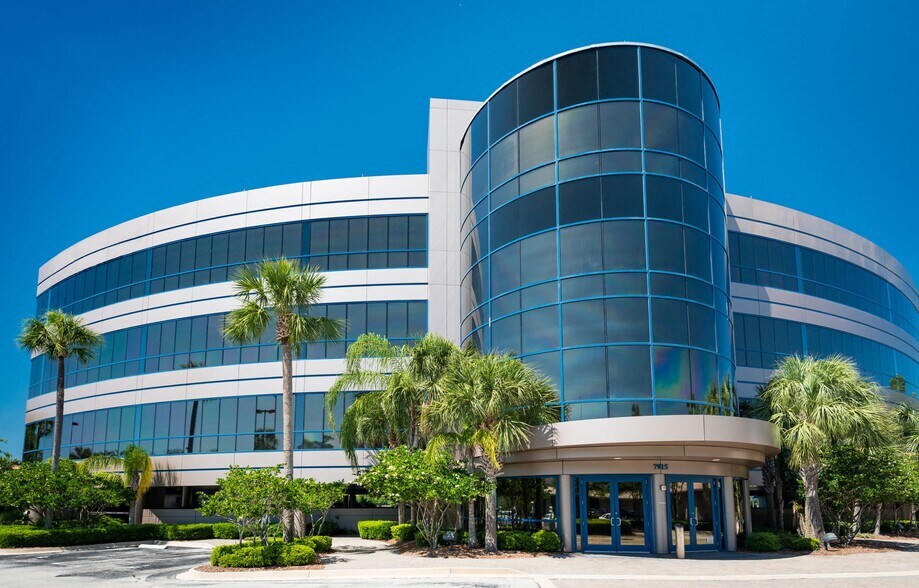 More Photos Of 7915 Baymeadows Way, Jacksonville Office For Lease