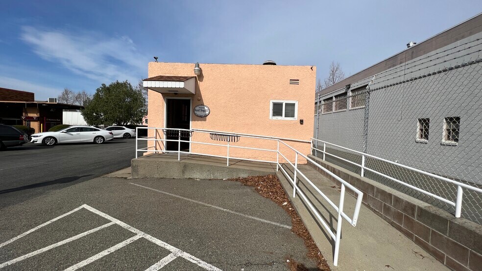 More Photos Of 6318 Fairmount Ave, El Cerrito Medical For Sale
