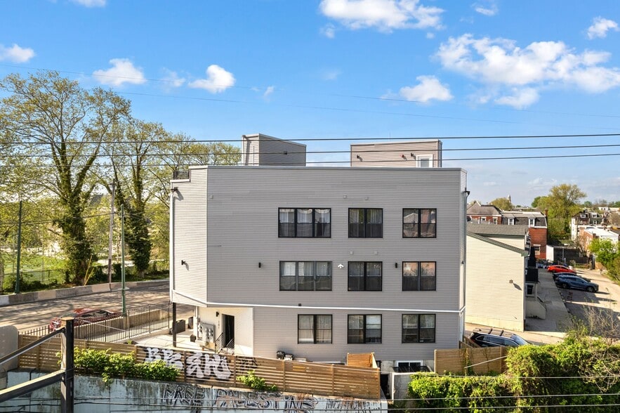 More Photos Of 4921 Chester Ave, Philadelphia Multifamily For Sale