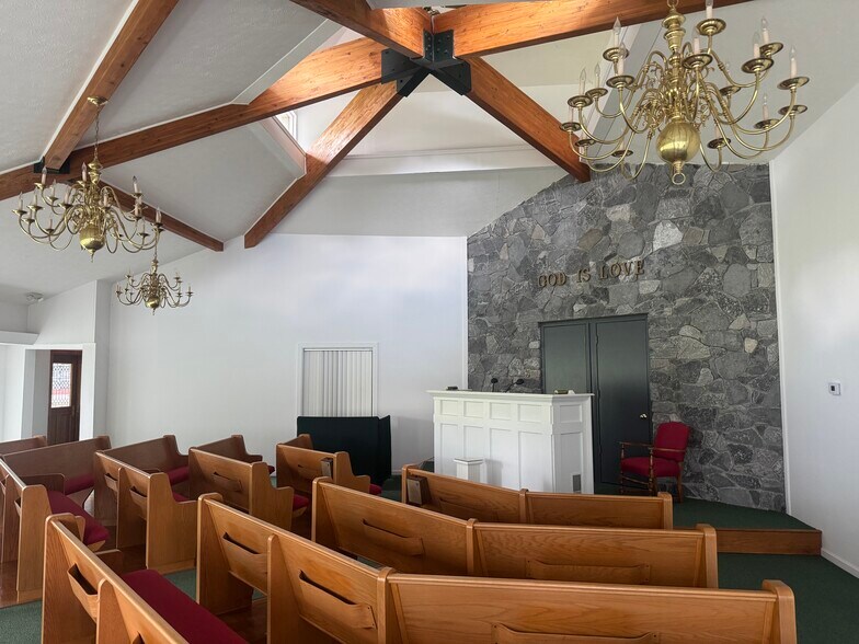 More Photos Of 1634 Main St, Murray Religious Facility For Sale