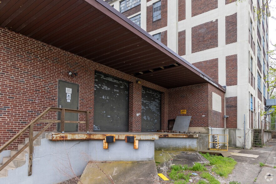 More Photos Of 576 E State St, Trenton Manufacturing For Sale