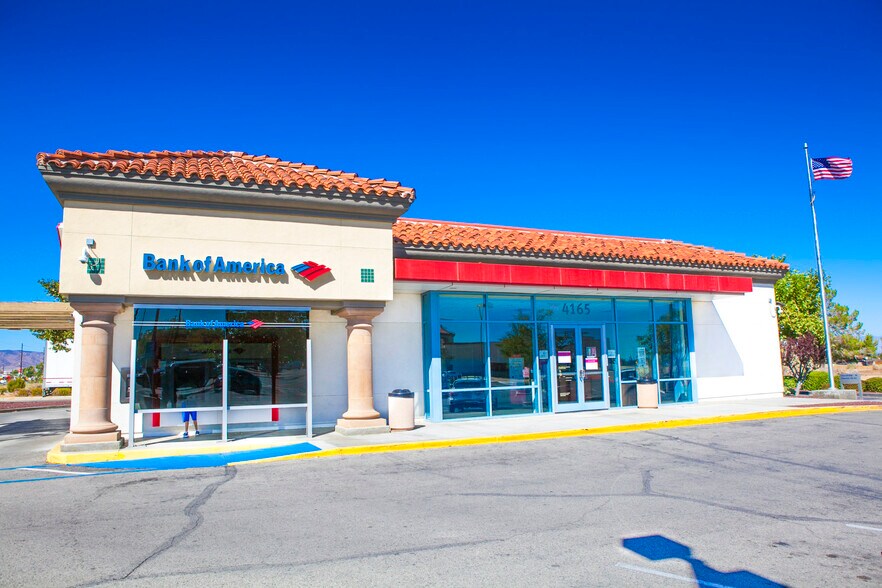 Primary Photo Of 4165 W Avenue L, Lancaster Bank For Sale