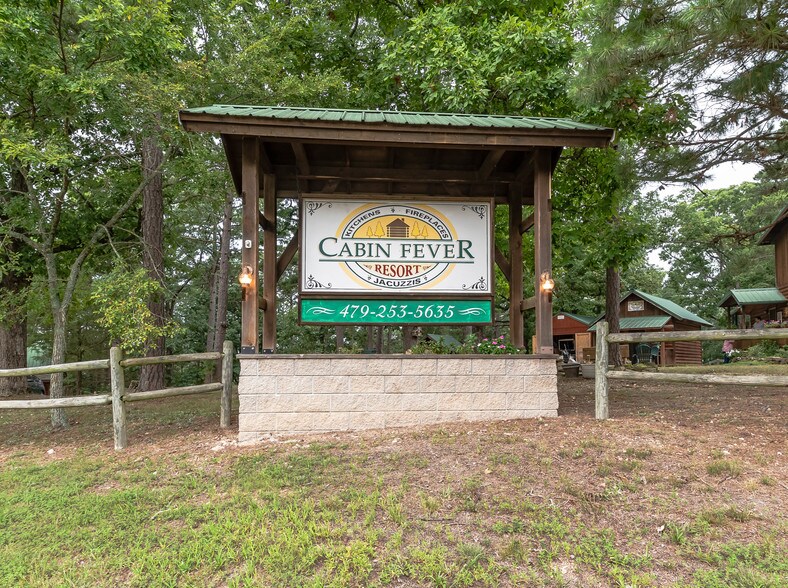 More Photos Of 15695 Highway 187, Eureka Springs Hotel For Sale