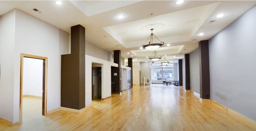 More Photos Of 164-166 E Chicago St, Elgin Office For Sale