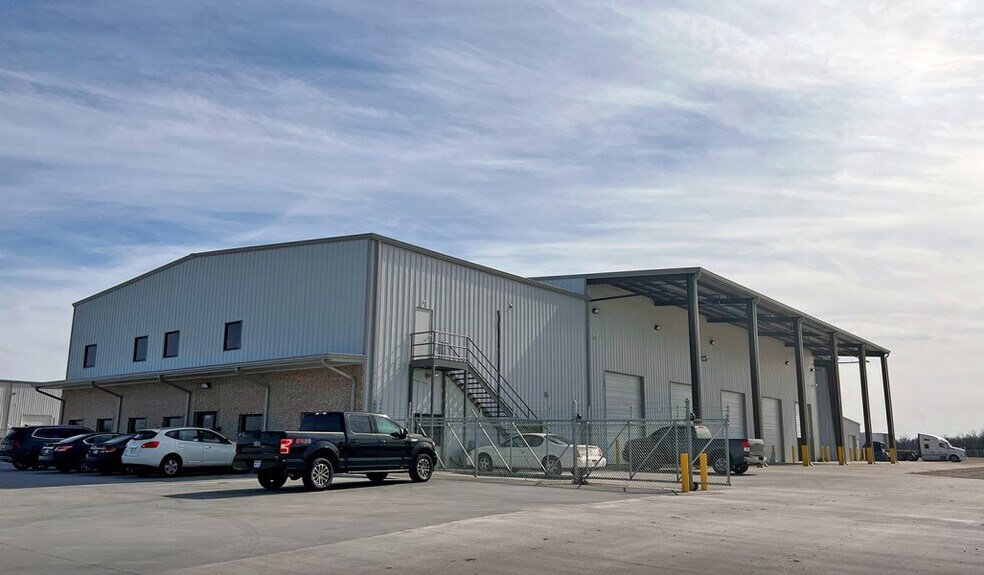 Primary Photo Of 16930 W US Highway 66, El Reno Warehouse For Lease