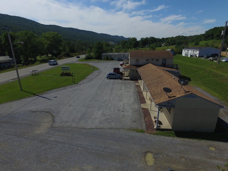 More Photos Of 15033-15045 Dunnings Hwy, East Freedom Apartments For Sale