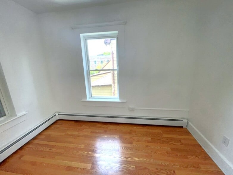 More Photos Of 299 Clinton St, Binghamton Apartments For Sale