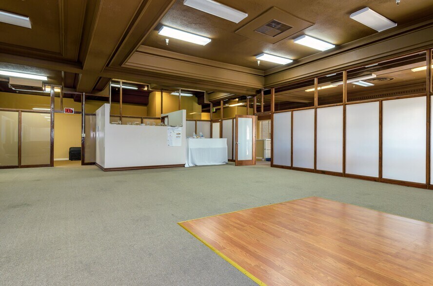 More Photos Of 415 Railroad Ave, Pittsburg Office For Sale