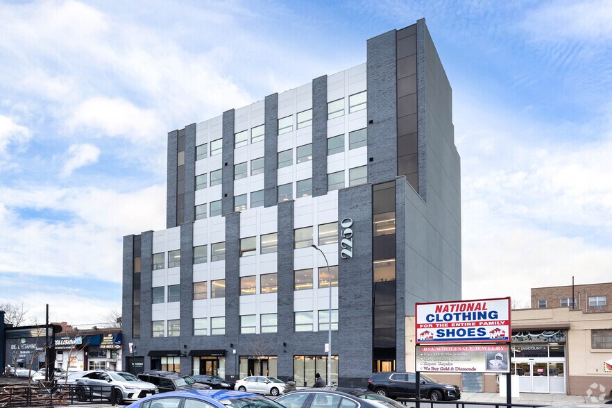Primary Photo Of 2250 59th St, Brooklyn Office For Lease