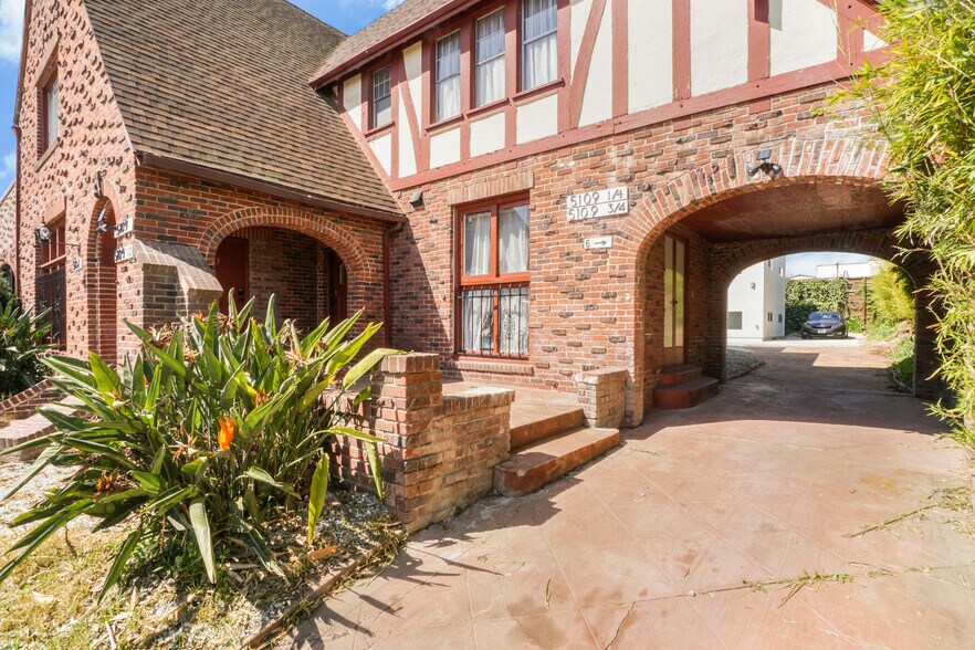 More Photos Of 5107 Crenshaw Blvd, Los Angeles Apartments For Sale