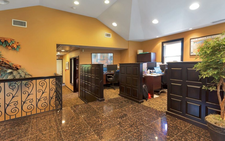 More Photos Of 2-4 Hardscrabble Rd, North Salem Office Residential For Sale