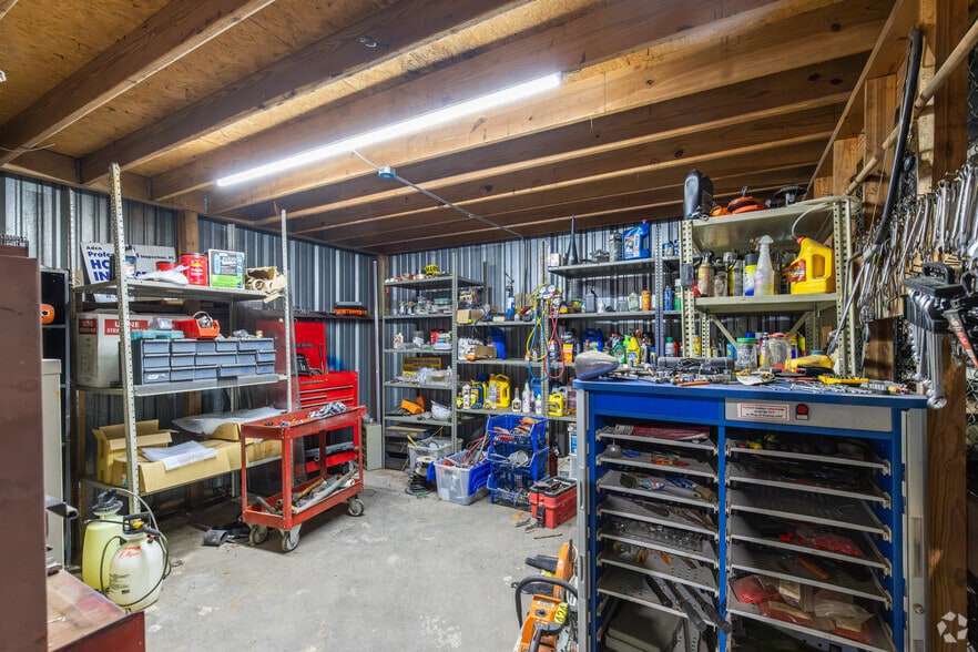 More Photos Of 2244 Highway 69 S, Greenville Auto Repair For Sale