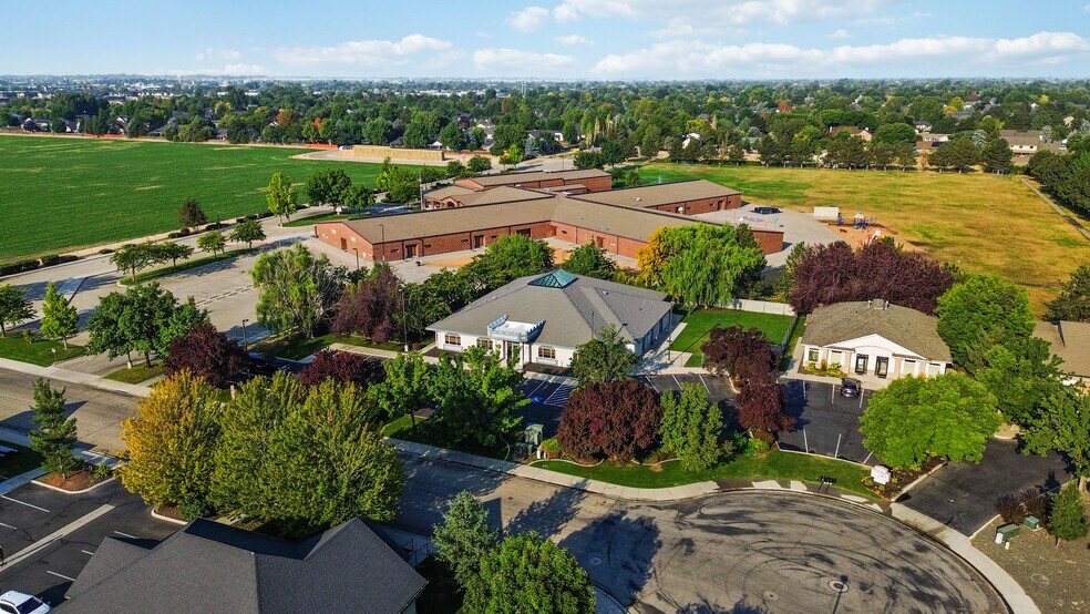 More Photos Of 2501 N Stokesberry Pl, Meridian Daycare Center For Sale