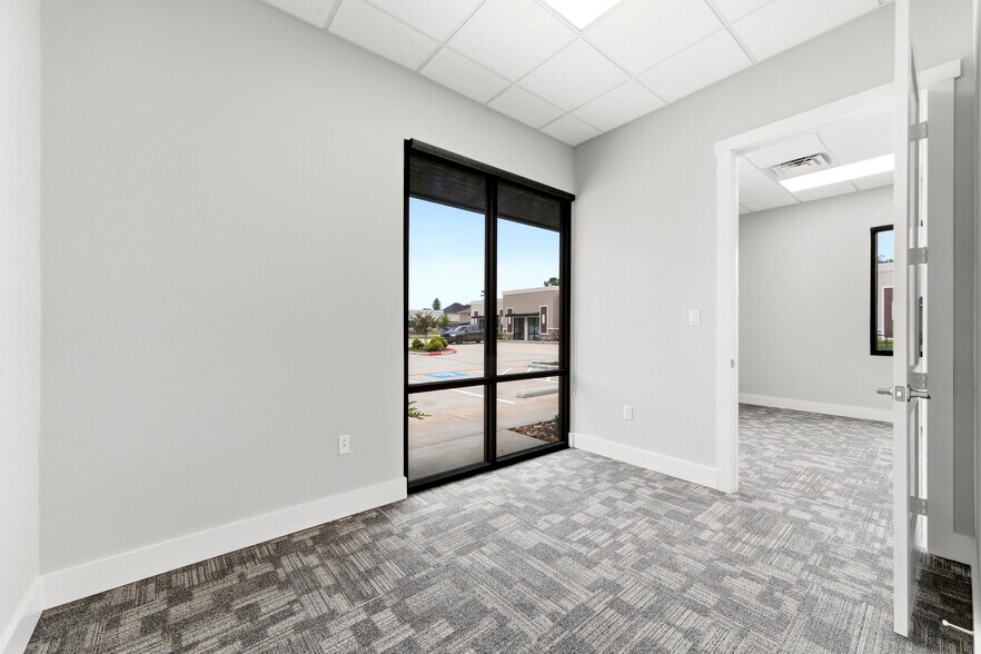 More Photos Of 28809 Hardin Store Rd, Magnolia Office For Lease