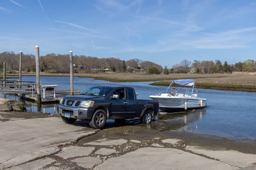 More Photos Of 54 Old Boston Post Rd, Westbrook Marina For Sale
