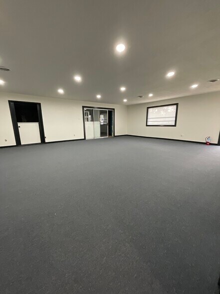 More Photos Of 4890 W Main St, League City Land For Lease