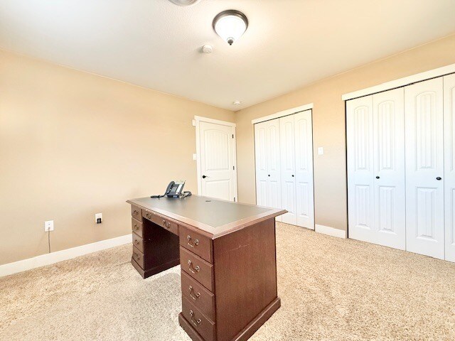 More Photos Of 201 10th St, Windsor Office For Sale