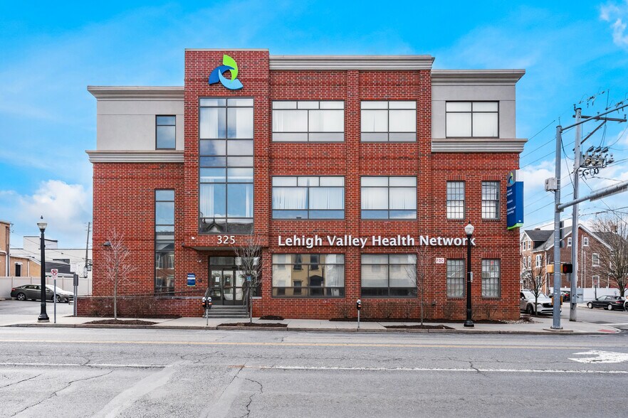 Primary Photo Of 325 W Broad St, Bethlehem Healthcare For Sale