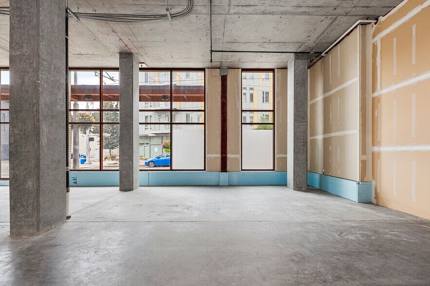 More Photos Of 610 S Lowell St, Portland Storefront Retail Office For Lease